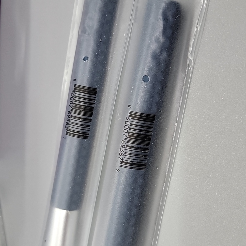 Laruce Makeup Brush Duo & Brush Cleaners - Picture 14 of 15